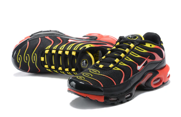 Air Max Plus TN Black Red Shoe