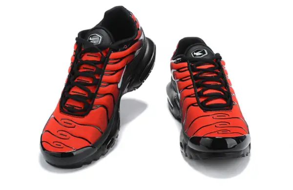 Air Max Plus TN Deadpool